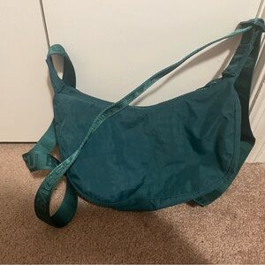 BAGGU Cypress Small Crescent Bag